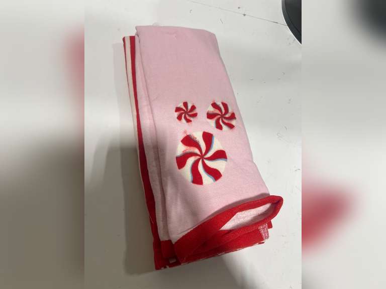Wondershop 2 pack Hand Towels 15