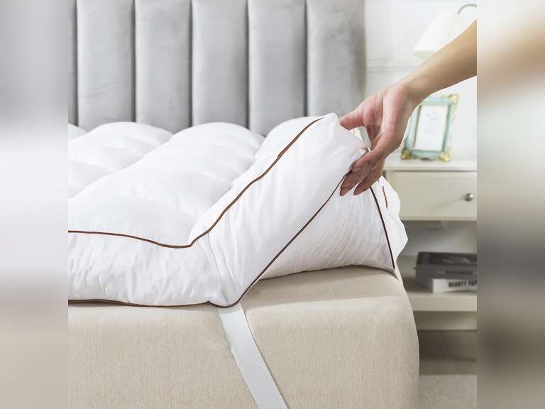 (Unknown size)WhatsBedding 3 Inch Memory Foam Mattress Topper Queen Size Plus Thicked Down Alternative-Lined, 1700GSM Fluffy Shredded Memory Foam Filled Pillow Top, 4 Anchor Elastic Bands, Anti-Slip Bottom, 60x80in 50