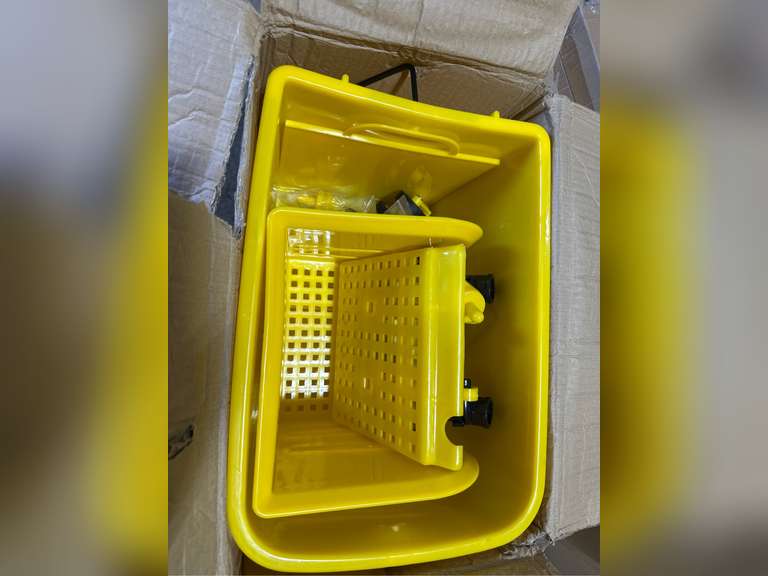 Simpli-Magic Side Press Wringer Combo Commercial Rectangular Mop Bucket on Wheels, 35-Quart, Yellow 65
