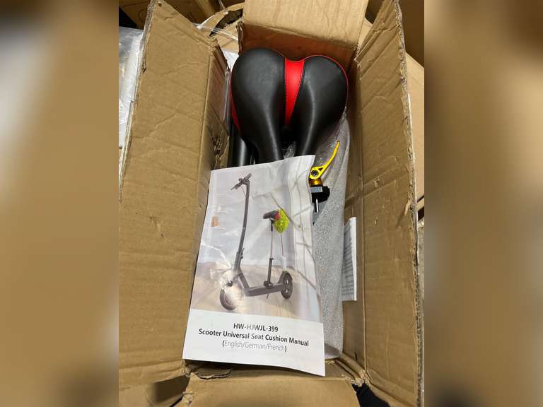 Electric Scooter Seat, Adjustable Shock Absorption Seat Universal Punch Scooter Seat Attachment Replacement for Xiaomi M399 M399PRO 36