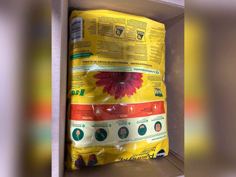 Miracle-Gro Potting Mix 8 QT MGRO POTTING MIX, 1-Pack 32