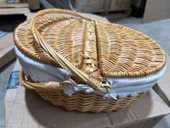 Wicker Picnic Basket with Lid and Handle Sturdy Woven Body with Washable Lining for Easter,Mother's Day,Outdoor Camping 38