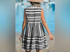 CUPSHE Women's Ruffle Beach Mini Dress Split V Neck A Line Sleeveless Geometric Stripe Tropical Leaf Pattern Summer Dresses si.ze M 38