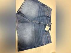 American Eagle Shorts , size 16 (see pictures) 50