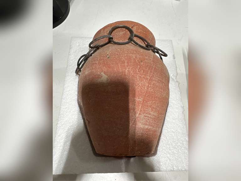 12x10 Rustic Terracotta Vase with Chain, Black 52