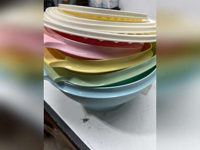 (No lids) Tupperware Heritage Collection, 5 Piece Food Storage Container Set in Vintage Colors, Dishwasher Safe and BPA Free (5 Bowls) 60