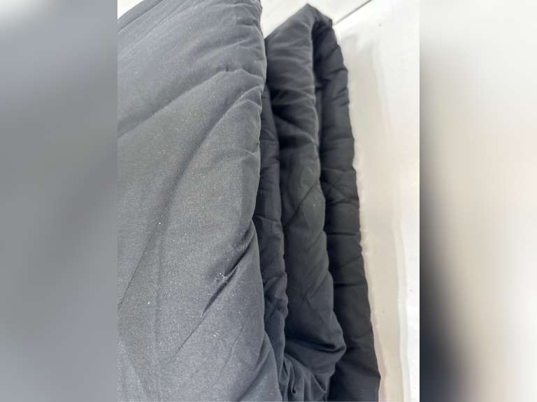 Similar model. NTBAY Down Alternative Toddler Comforter, Lightweight and Warm Crib Quilted Blanket, king size Black 39