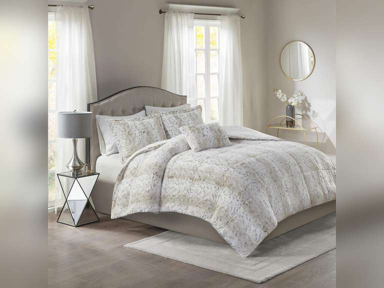 Madison Park Zuri Soft Plush Comforter Set, Faux Fur Animal Stripes Design, Faux Mink On The Reverse, Modern All Season Bedding Set with Matching Sham, Full/Queen, Snow Leopard 4 Piece 89