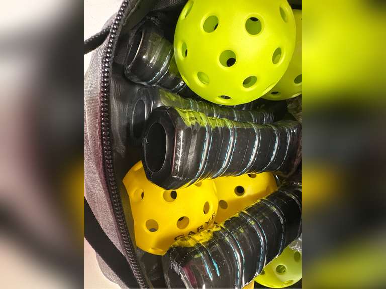 GARYE Pickleball Paddles Set of 4, Carbon Fiber Pickle Ball Paddle, USAPA Approved Lightweight Rackets 4 Pack for Adults and Teenagers, Includes 6 Balls, 1 Bag, and 4 Grip Tapes. 63
