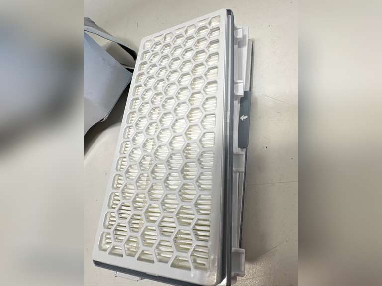 Miele HEPA AirClean SFHA50-2 Vacuum Filter, 12 Month Lifespan, With TimeStrip Filter Change Indicator - XL Pack For 2 Years of Clean Air 98