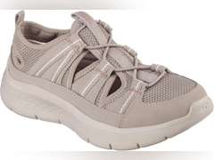 Skechers Women's Closed Toe Fisherman Sandal size 9 55