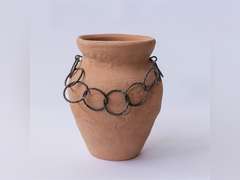 12x10 Rustic Terracotta Vase with Chain, Black 52
