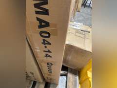 Screw Free Queen Size Bed Frame No Box Spring Needed 14 Inch Queen Platform Heavy Duty Support 650lbs Easy to Assembly,Noise and Tool Free Black Queen Bed Frame 100