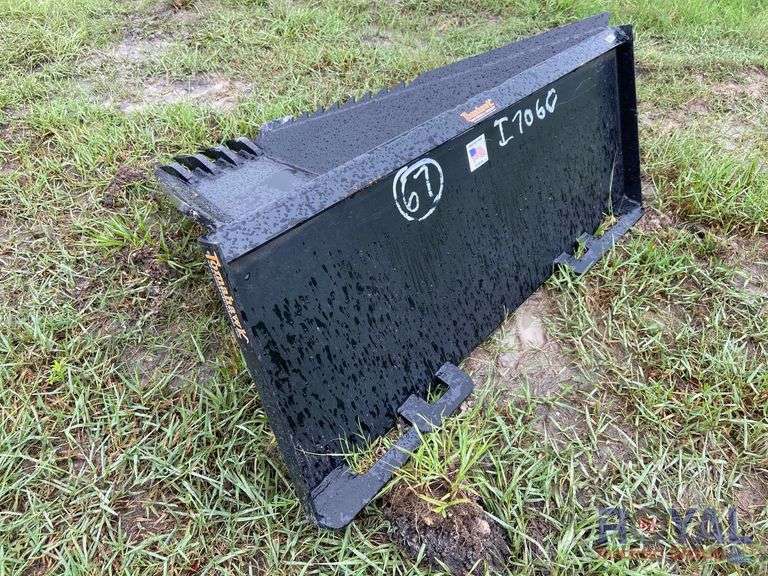 2023 Tomahawk Stump Bucket Skid Steer Attachment