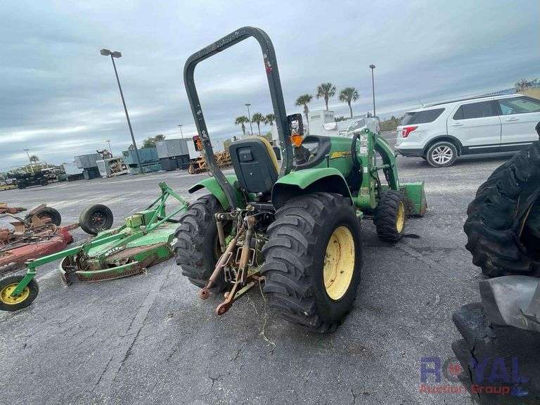 2006 John Deere 3203 4x4 Tractor with 300 Loader Attachment Royal