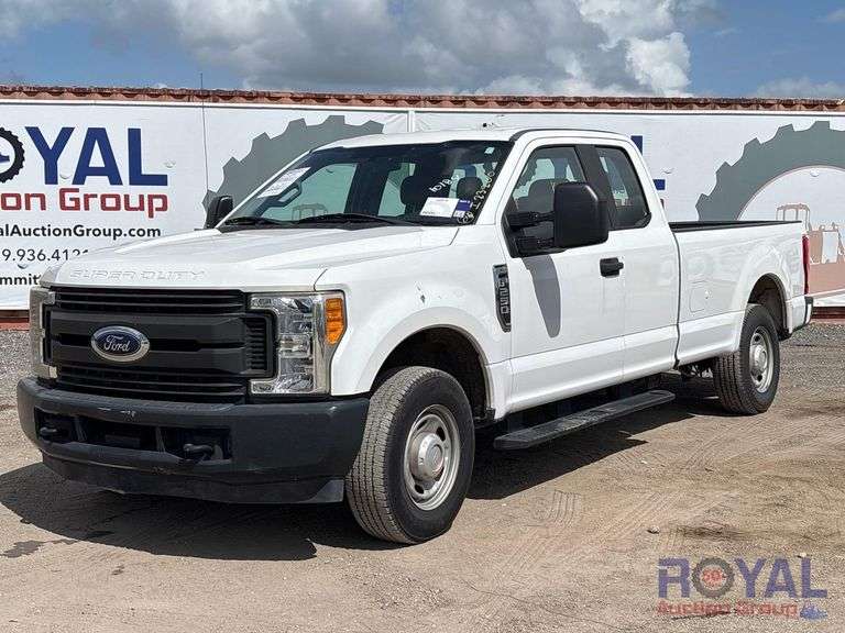 2017 Ford F-250 Ext. Cab Pickup Truck