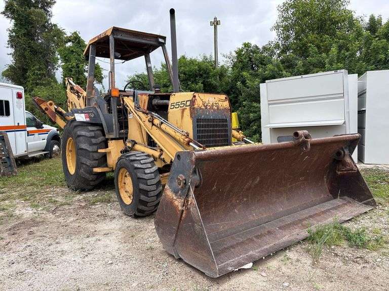 Ford 555D Xtra-Vator 4x4 Extendahoe Loader Backhoe