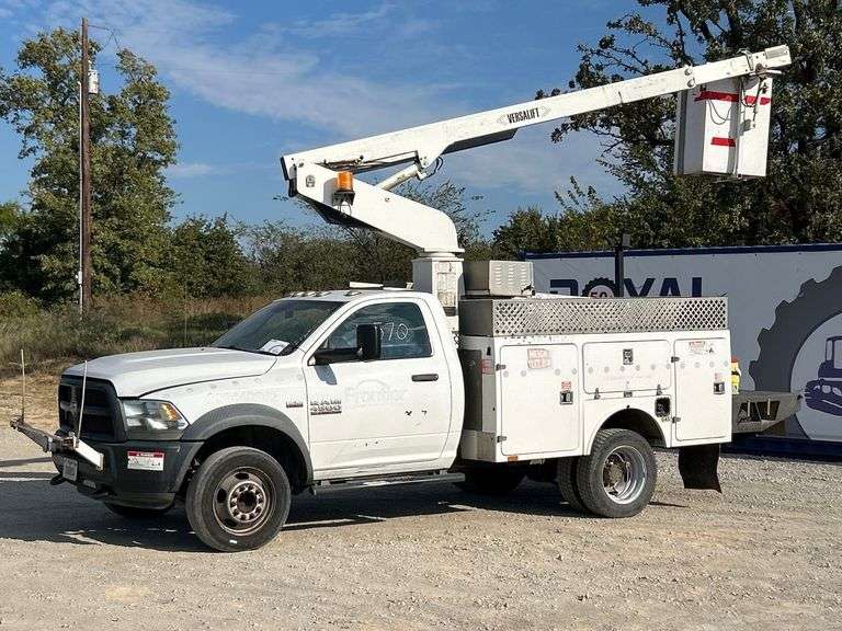 2014 Dodge Ram 4500 Versalift Bucket Truck