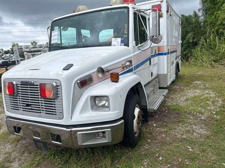 2004 Freightliner FL60 Ambulance