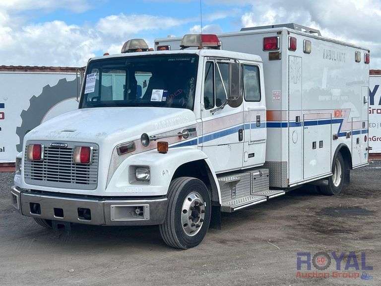 2004 Freightliner FL60 Ambulance