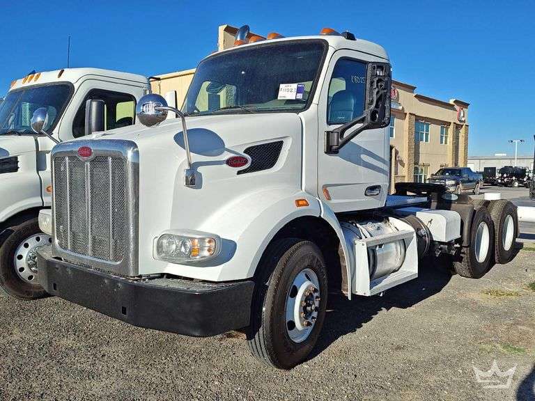 2015 Peterbilt 567 T/A Wet Kit Day Cab Truck Tractor
