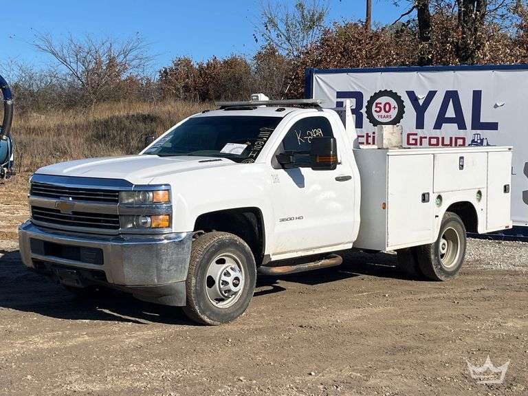 2015 Chevrolet Silverado 3500 Knapheide Service Truck