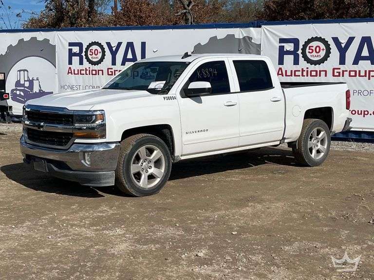 2017 Chevrolet 1500 Silverado Crew Cab Pickup Truck