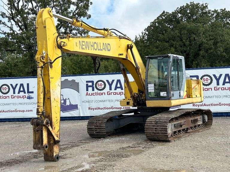 2001 New Holland EC215 Hydraulic Excavator