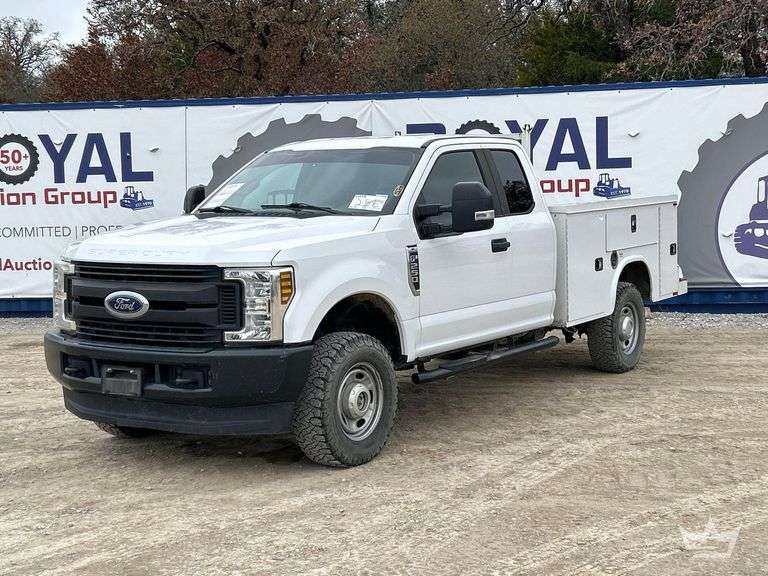 2019 Ford F-250 4x4 Ext. Cab Knapheide Service Truck