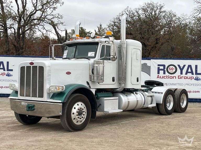 2014 Peterbilt 388 T/A Wet Kit Sleeper Cab Truck Tractor