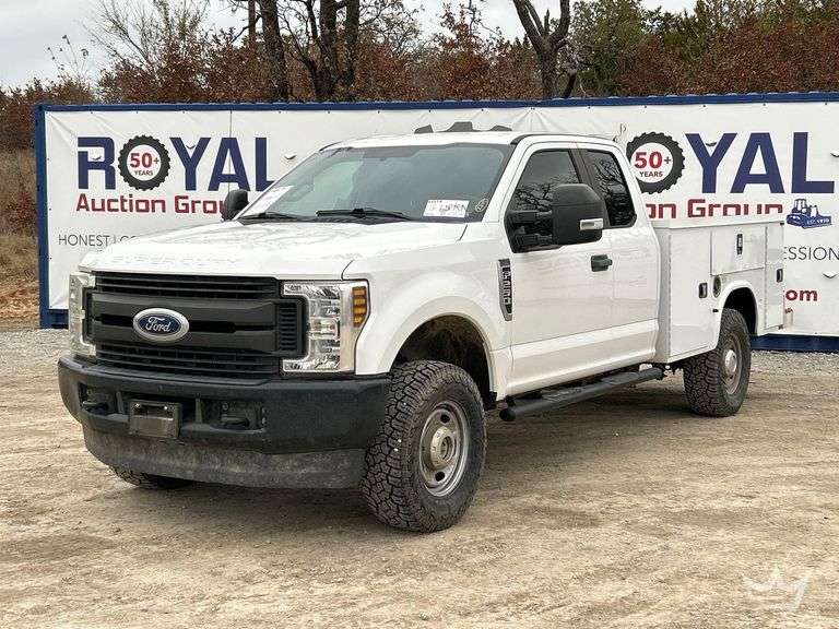 2019 Ford F-250 4x4 Ext. Cab Knapheide Service Truck