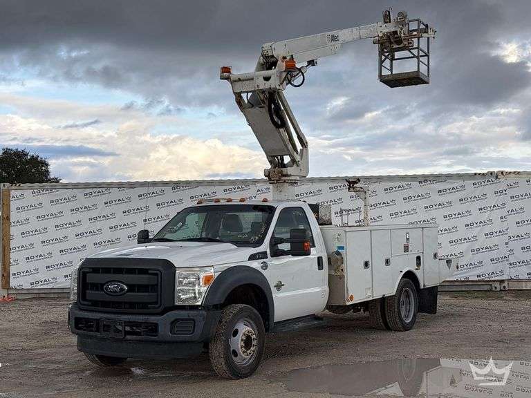 2016 Ford F-550 Altec AT233P 35ft Bucket Truck