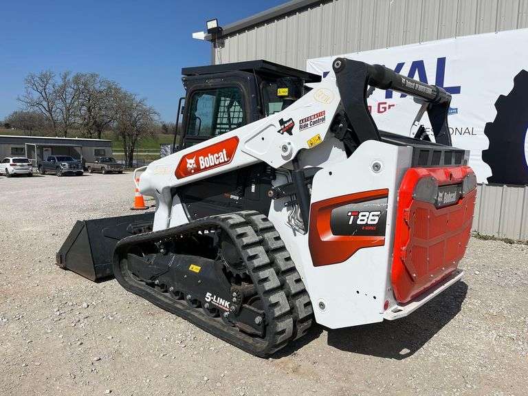 2024 Bobcat T86 Super Flow Compact Track Loader Skid Steer