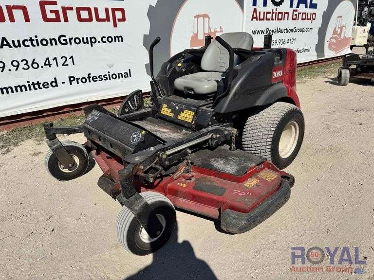 2017 Toro GroundsMaster 7200 72in Zero Turn Mower
