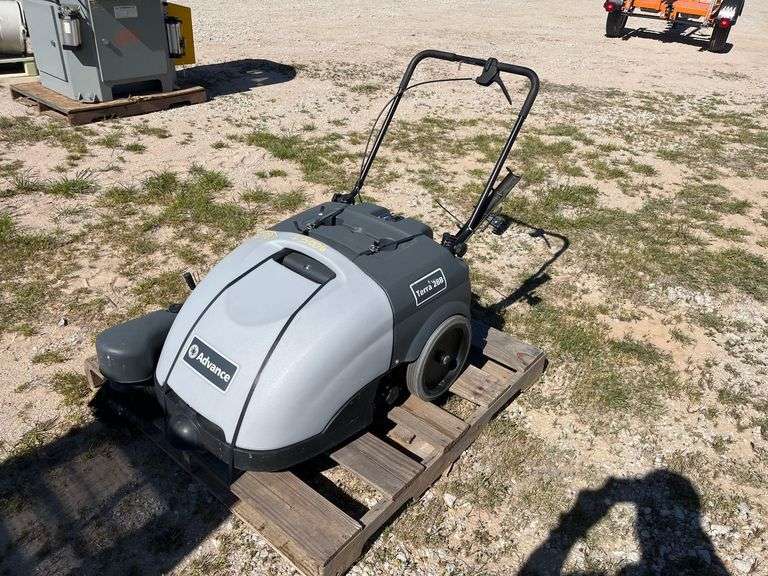 Advance Sweeper Terra 28B Self-Propelled Electric Floor Cleaner