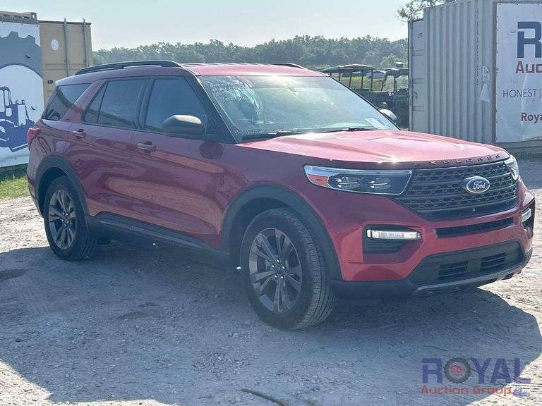 2021 Ford Explorer XLT SUV