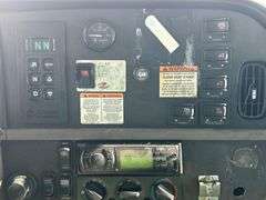 2014 Peterbilt 384 T/A Wet Kit Day Cab Truck Tractor