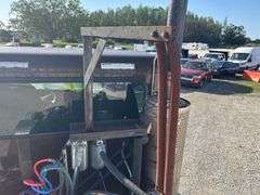 2014 Peterbilt 384 T/A Wet Kit Day Cab Truck Tractor