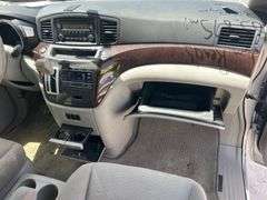 2013 Nissan Quest Minivan