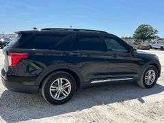 2022 Ford Explorer XLT SUV