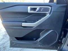 2022 Ford Explorer XLT SUV