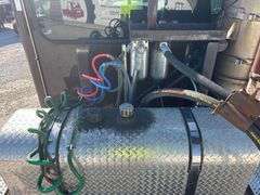 2014 Peterbilt 384 T/A Wet Kit Day Cab Truck Tractor
