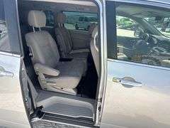 2013 Nissan Quest Minivan