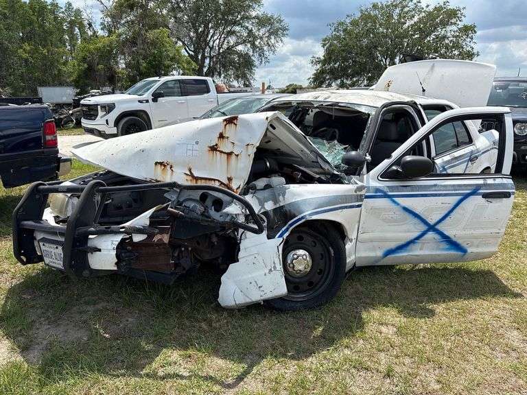 2007 Ford Crown Victoria Sedan