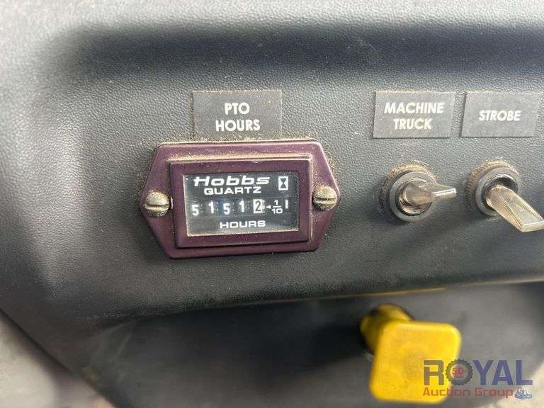 2001 Ford F-650 Altec TA40 40ft Bucket Truck