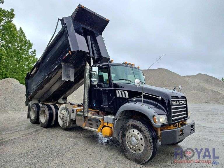 2017 Mack GU713 Granite Tri-Axle Dump Truck