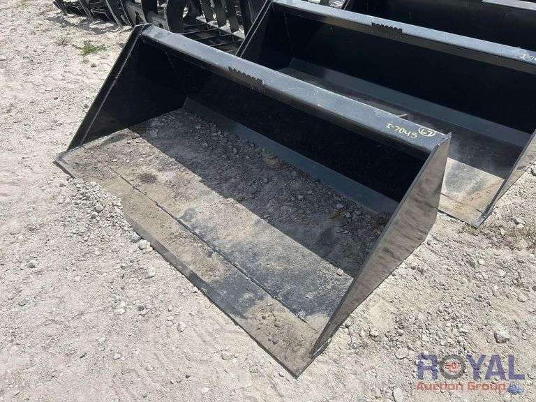 2025 Swict 60in. Bucket Skid Steer Attachment