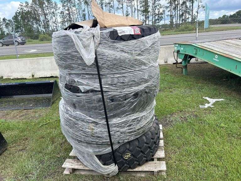 4 Unused 395/85R20 Tires