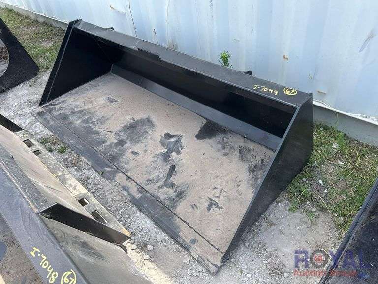 2025 Swict 72in Bucket Skid Steer Attachment