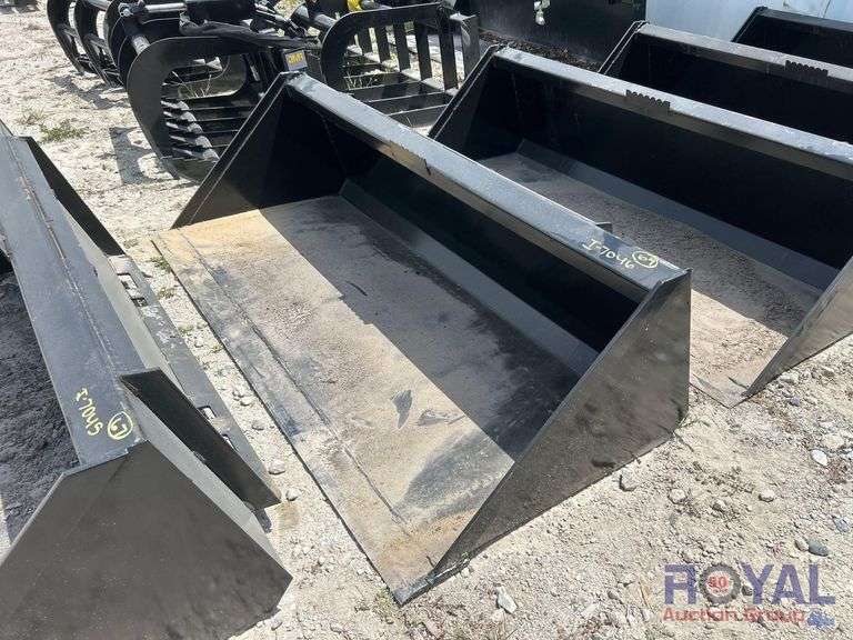 2025 Swict 66in Bucket Skid Steer Attachment